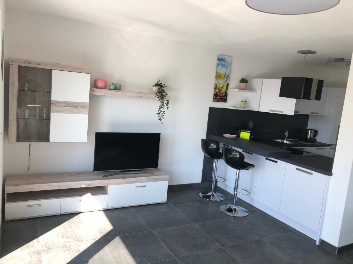 Moderne Ferienwohnung Mit Terrasse Und Garten Verwaltungsgemeinschaft Haldenwang Bagian luar foto