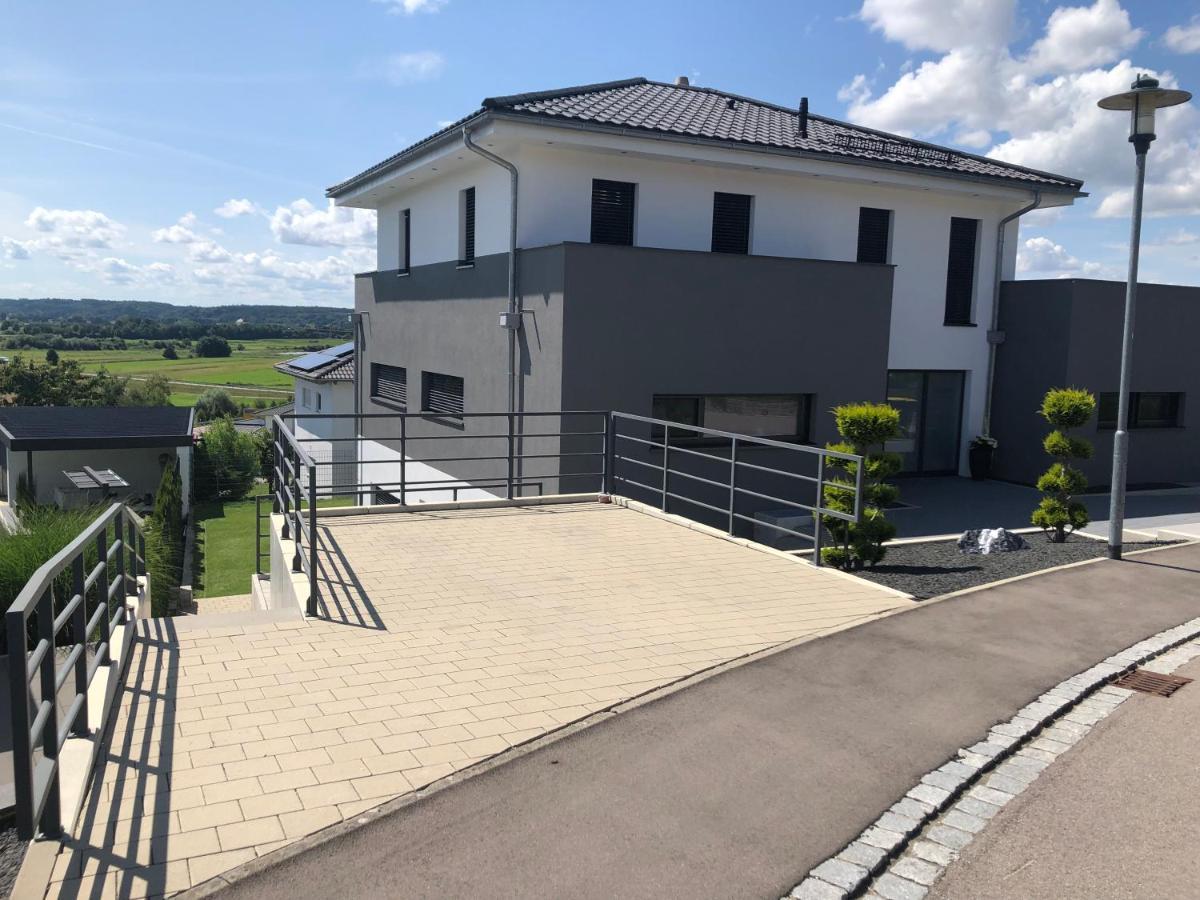 Moderne Ferienwohnung Mit Terrasse Und Garten Verwaltungsgemeinschaft Haldenwang Bagian luar foto