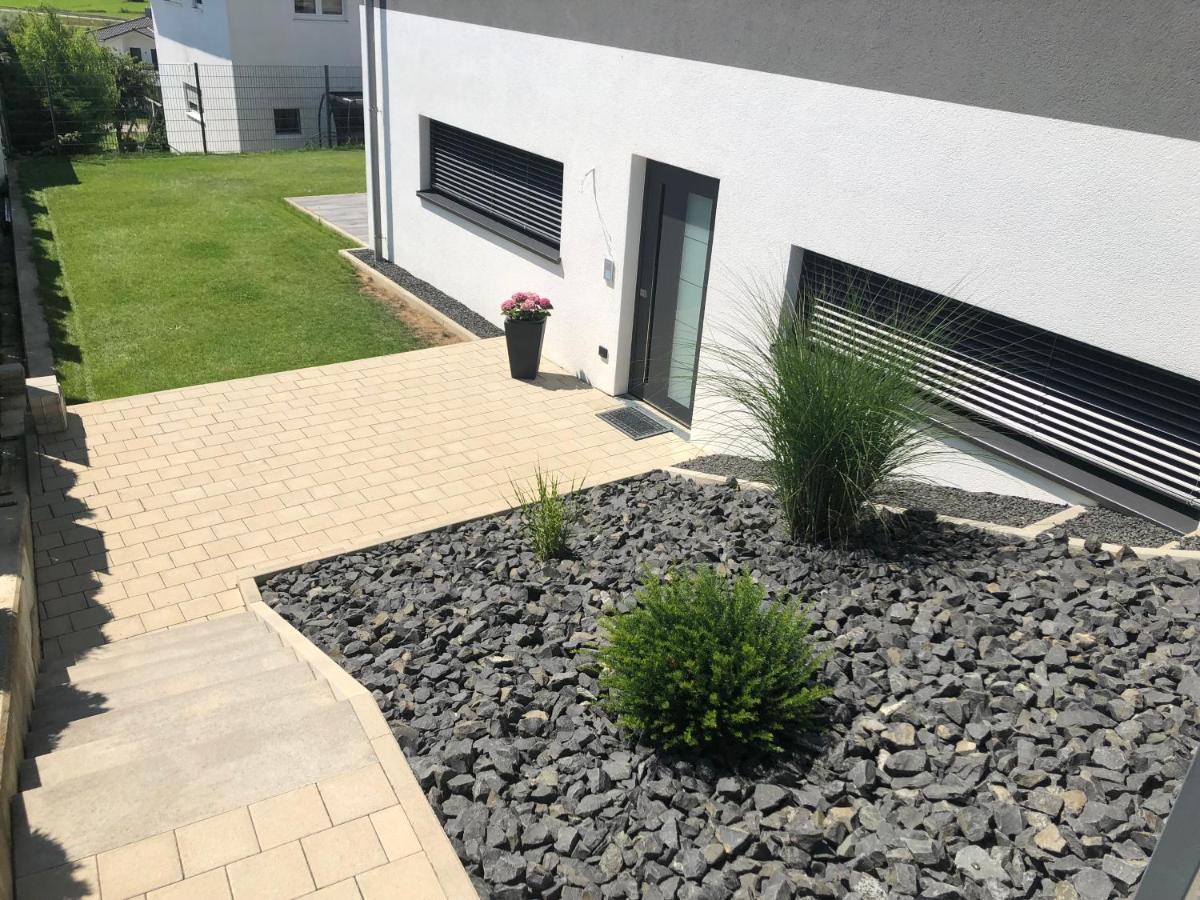 Moderne Ferienwohnung Mit Terrasse Und Garten Verwaltungsgemeinschaft Haldenwang Bagian luar foto